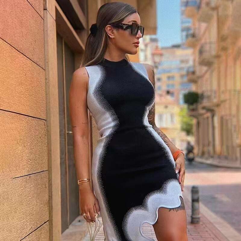 European American Foreign Trade Women's Fashionable And Sexy Multi Color Dyed Round Neck Sleeveless Wavy Irregular Dress