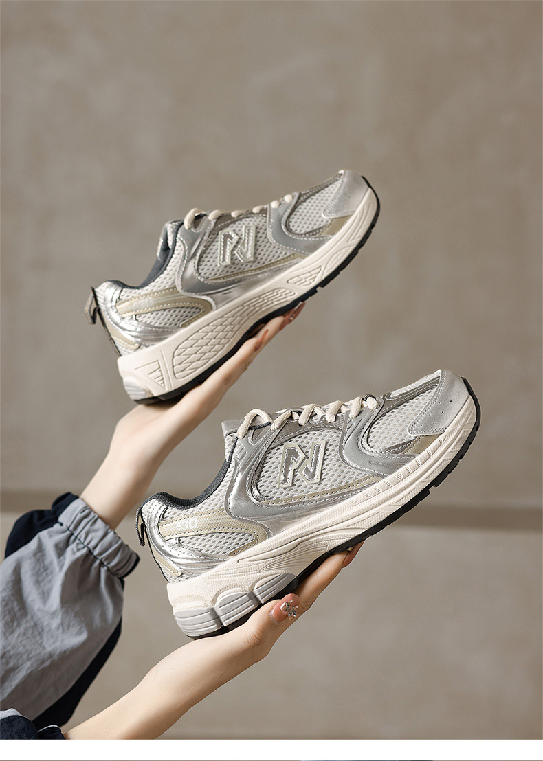 2025 new retro silver white daddy shoes female spring summer autumn light outdoor leisure travel running shoes super fire ootd