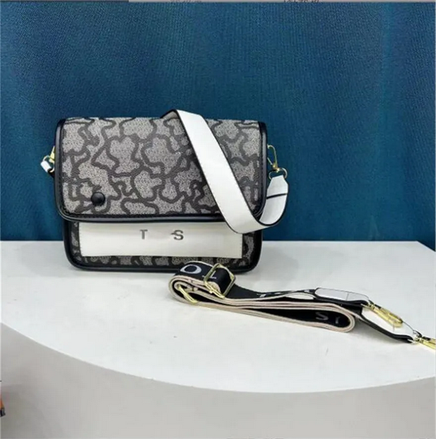 2024 Tus La Rue Aud… - image