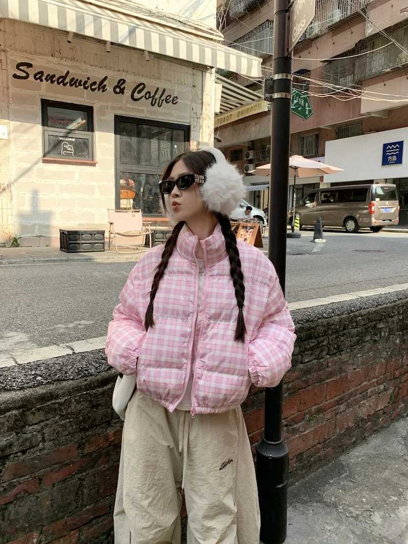 Korean Trendy Sweet Cute Pink Plaid Winter Coat Women Warm Cotton Thicken Short Jacket Harajuku Streetwear Turntleneck Outerwear M241218