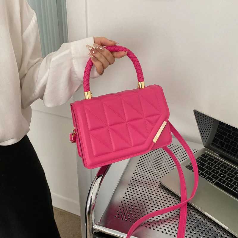 2023 New Fashion Shoulder Bag Plaid PU Leather Ladies Handbags Designer Crossbody Bags For WomenC241218