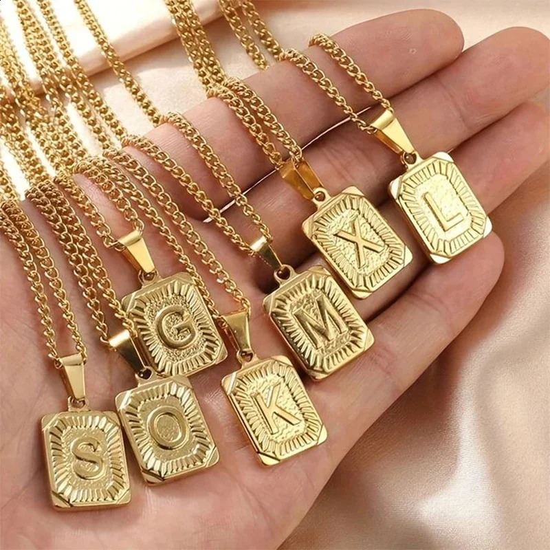 Fashion 26 Letter Gold Color Pendant Necklace for Men Women O Chain Link Charm Square Initial Choker Jewelry 241217
