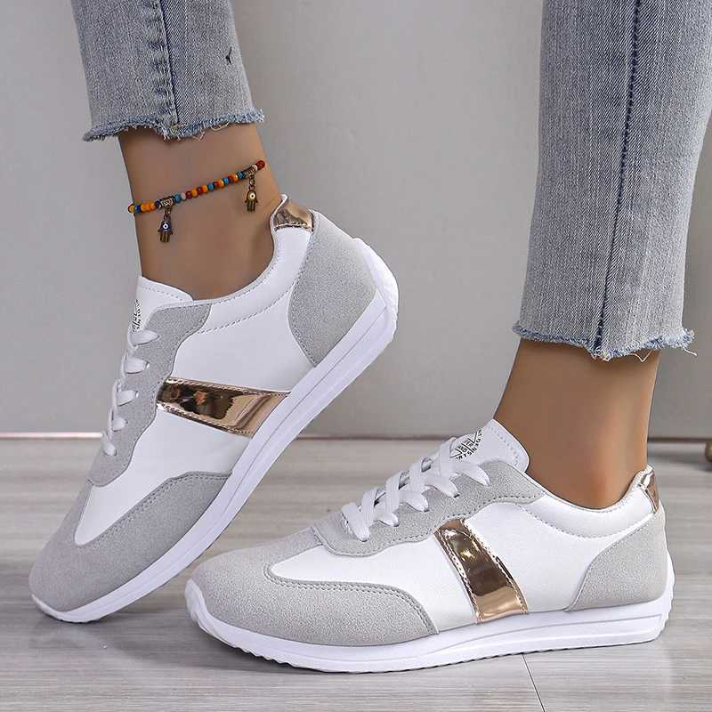 Womens lightweight casual sports shoes fashionable flat shoes lace walking shoes womens comfortable soft soled sports flat shoes Y241217