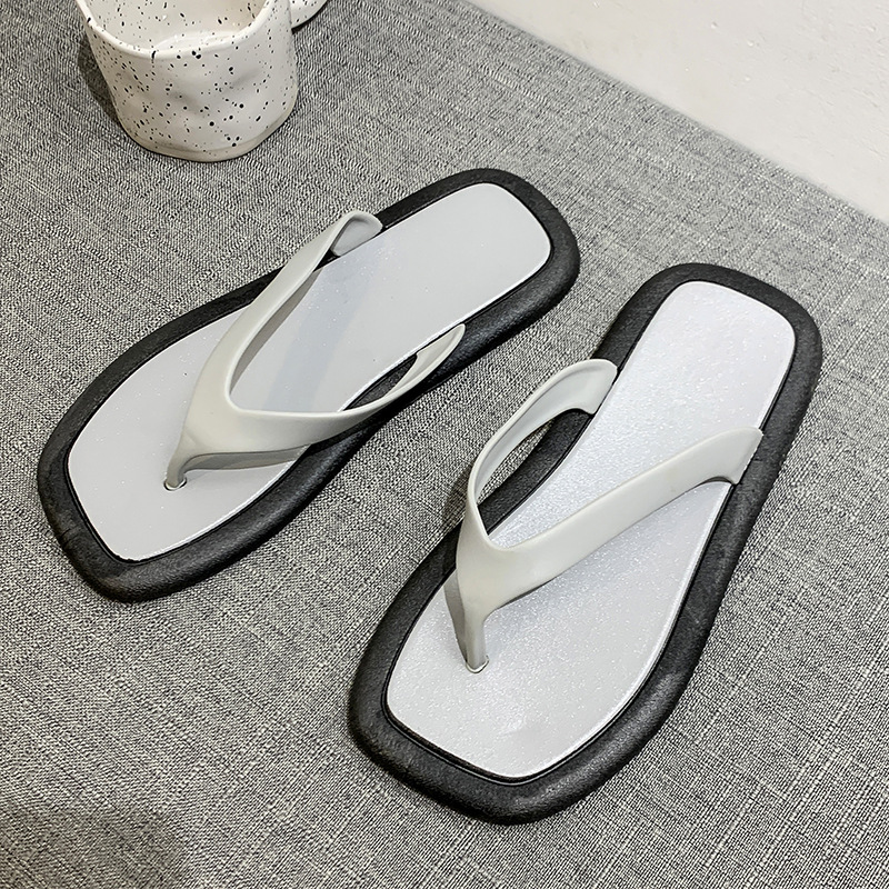 Free shipping for womens mens summer fashionable flip flops with flip flops grey brown black Non slip flat slippers
