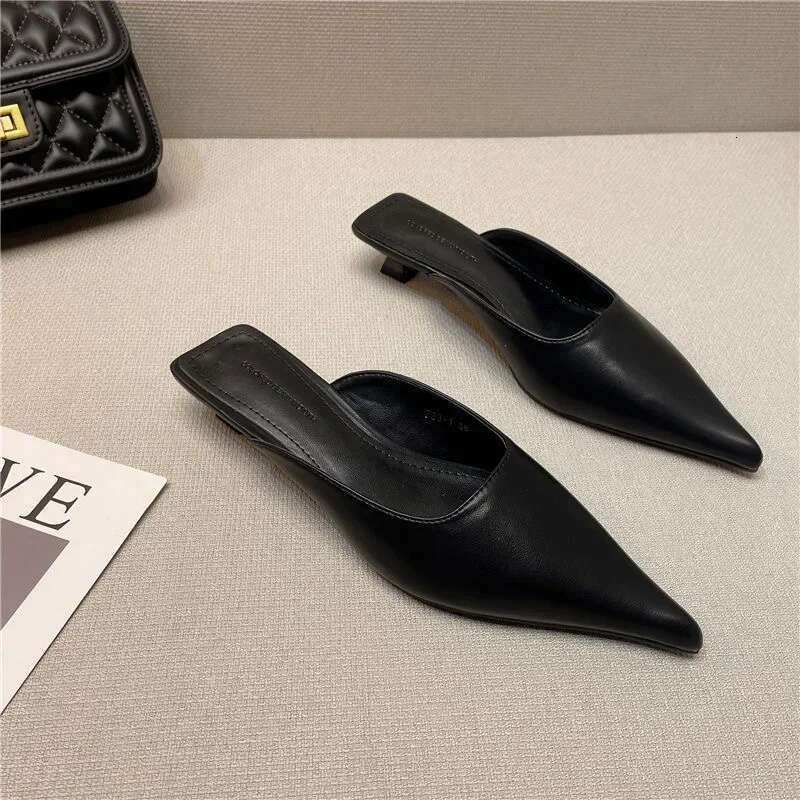 Women's Pu Lacquer Leather Low Heeled Sandals New Summer Woman Outdoor Versatile Slim Heel Square Open Toe Slippers