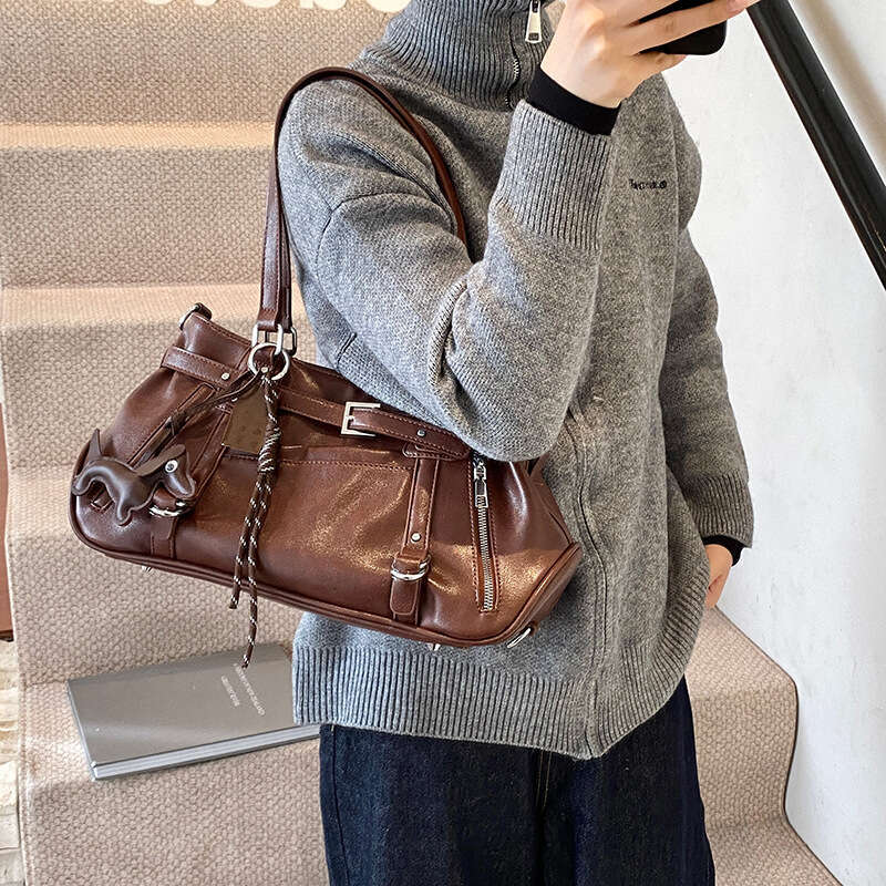 Shoulder Handbag for Women Tote Purses Motorcycle Armpit Bags Niche Design Girl Commuting Large Capacity Bag Textured Crossbody Bag