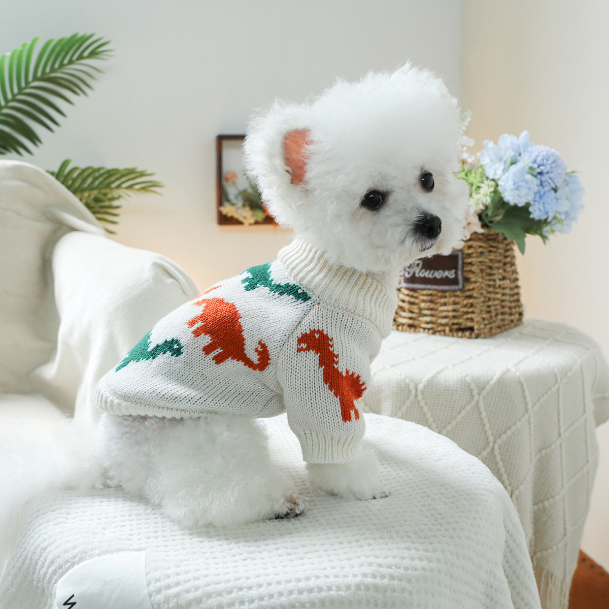 2024 new pet clothing Dog clothing Dog Apparel Pet Clothes Soft colorful dinosaur sweater