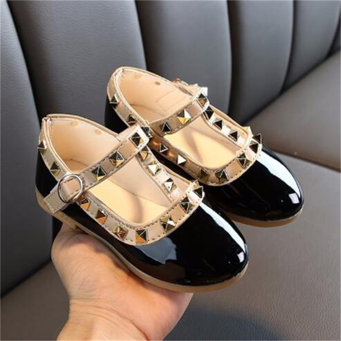 Girls shoes spring new fashion kids shoes princess rivet Square Toe Roman shoes childrens Flat shoes toddler baby patent leather dress shoe