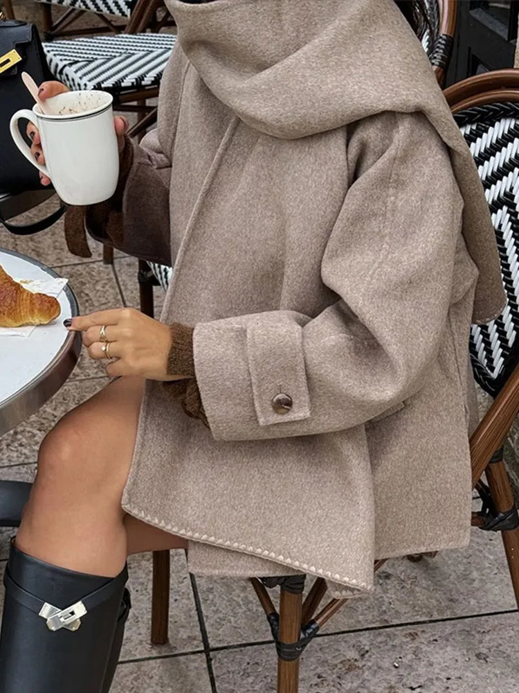 With Scarf Woolen Short Coat Single Breasted Round Neck Autumn Winter Loose Mid-Length French Knitwear Cloak Coat Women Overcoat 241218