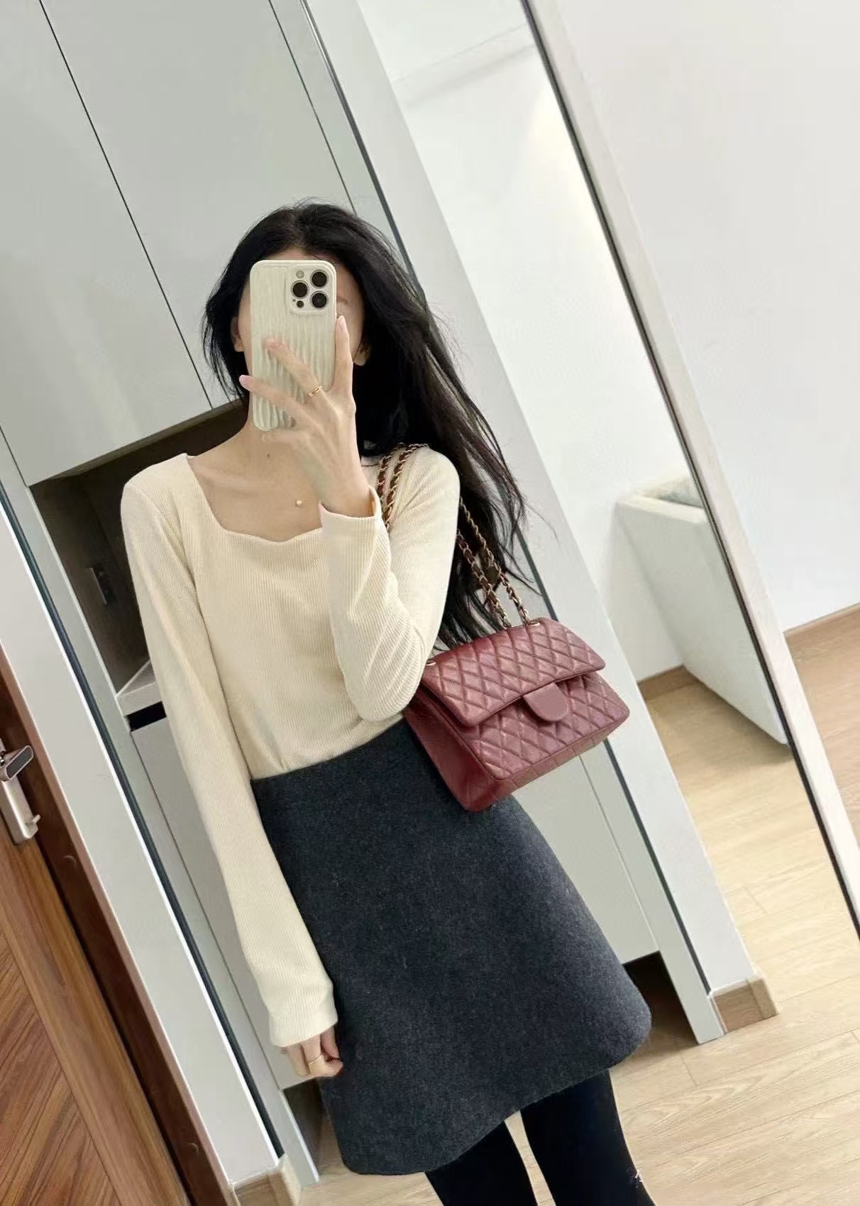 26ss Designer shoulder bag with grid pattern flip cover caviar women's handbag gold silver chain leather two tone two letter classic crossbody bag wallet