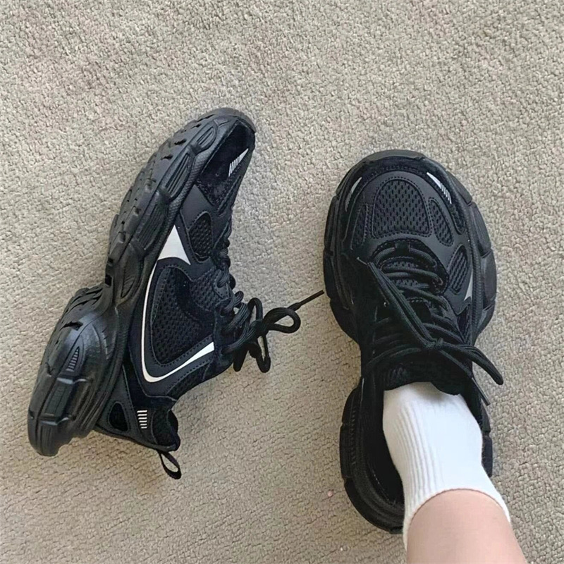 New Dress Casual Sneakers Mesh Lightweight For Women Round Toe Summer Trends Korean Sport Lace-up Tennis Shoes 230710