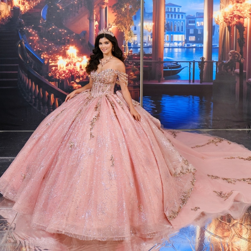 Pink Shiny Quinceanera Dresses Sequin Appliques Lace Beads Tull Off-shoulder Vestidos De 15 Anos Birthday Party Sweet 16 Dress