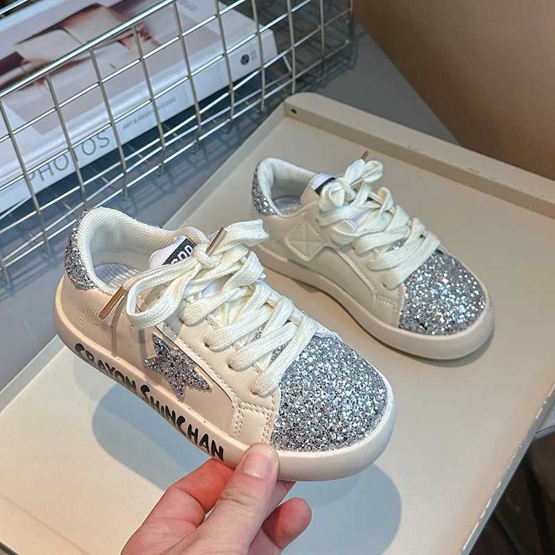 Girls Shoes Spring New Casual Versatile Little Girls Star sneakers Spring and Autumn Childrens Sports Shoes M250313