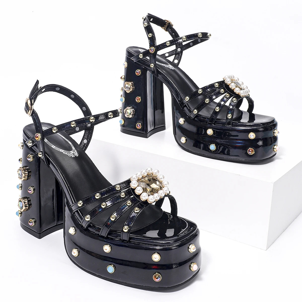 2024 Summer Style Hollow One Word Buckle Sandals High Heel Open Toe Thick Waterproof Platform Heels 241213