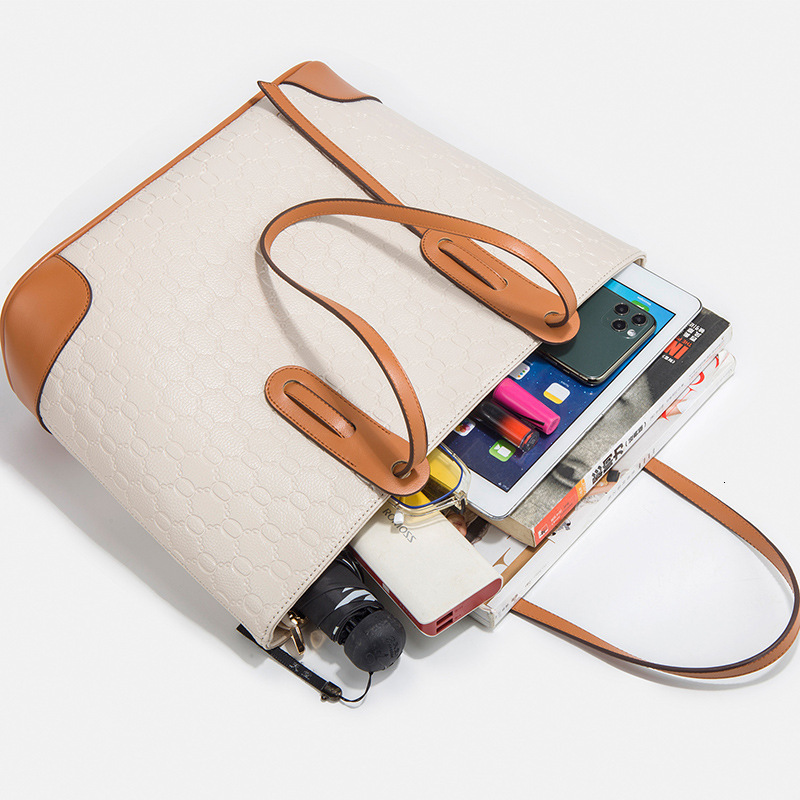 2025S designer new handbag fashion tote trendy shoulder diagonal cross large capacity four piece set mother and woman bag