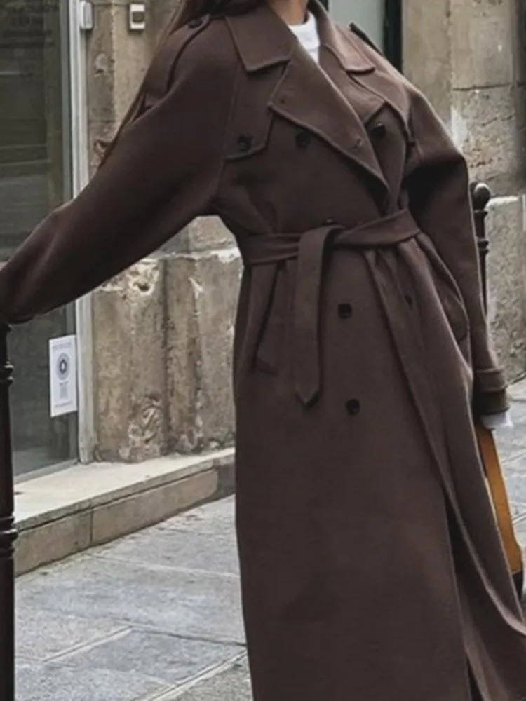 Elegant Brown Doublebreasted Woolen Overcoat With Belt Women Long Sleeve Loose Lapel Casual Coat Autumn Warm Commute Outwear 241217