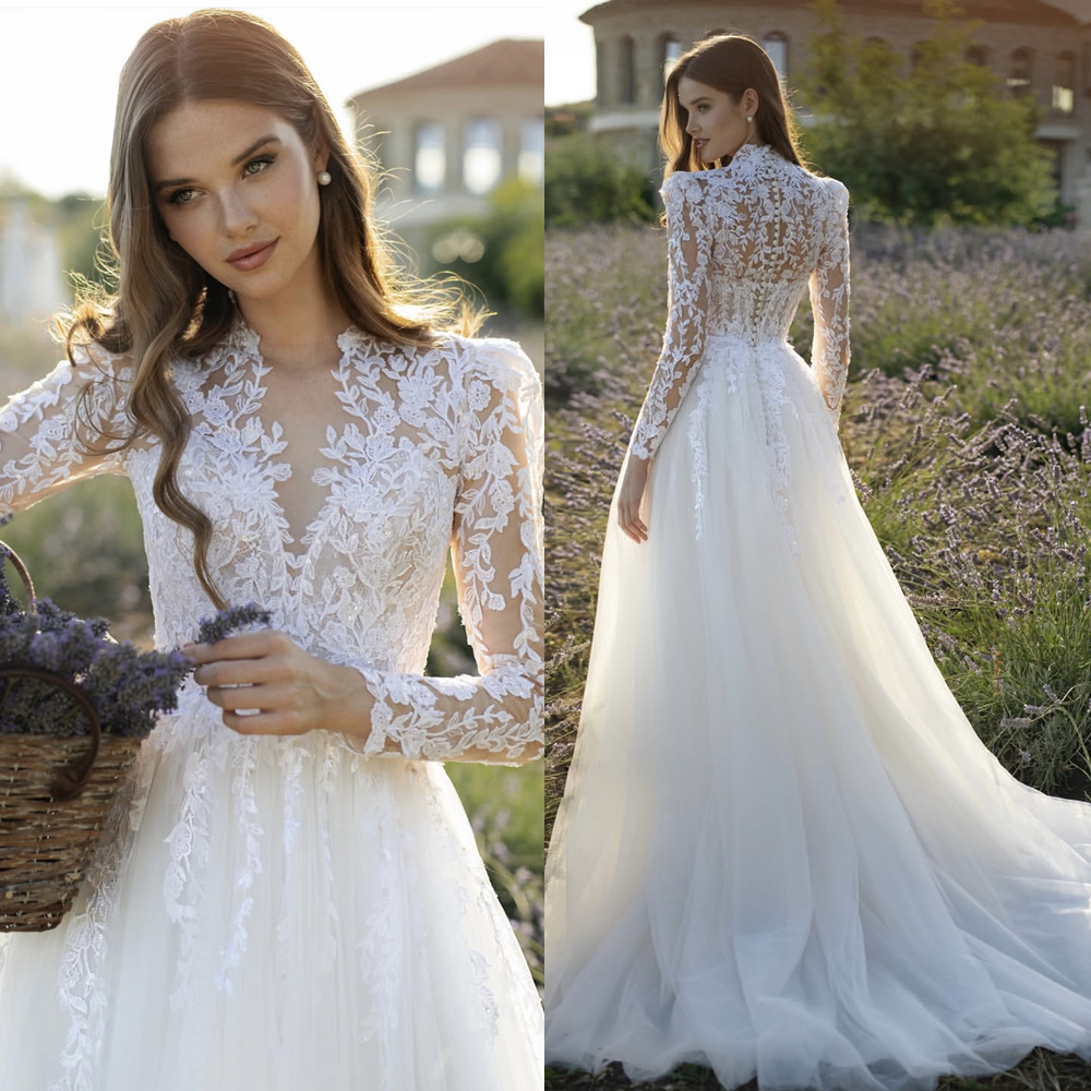 Lace Long Sleeves A Line Wedding Dresses Appliques Country Bridal Gowns V-Neck Ivory Court Train Robe De Mariee Garden Beach Bride Dress