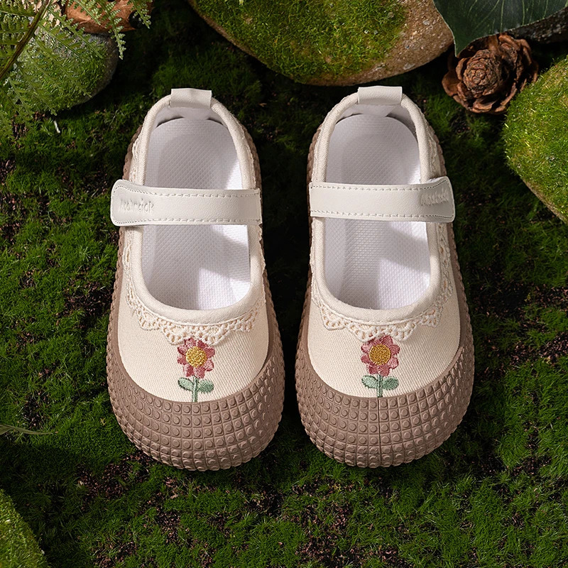 Unishuni Girls Flats Baby Kids Canvas Shoe Child Casual Flats Princess Lace Ruffles Cloth Mary Jane Shoes with Flower Embroidery 241219