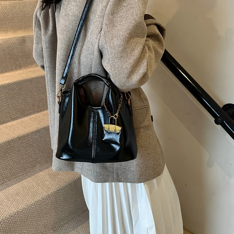 2025 Free Shipping … - image