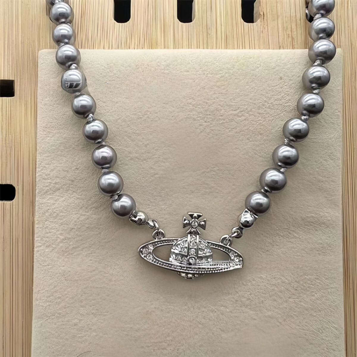 Western Empress Dowager Classic Saturn Grey Pearl Necklace Ouyang Nana Simple Versatile Light Style