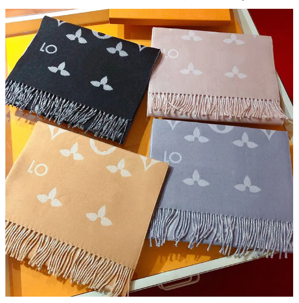 Designer scarf New Scarf Cashmere Thick Shawl Women Long Winter Wram Pashmina Wraps Hijab with Tassel Bufanda Foulard gift Top quality