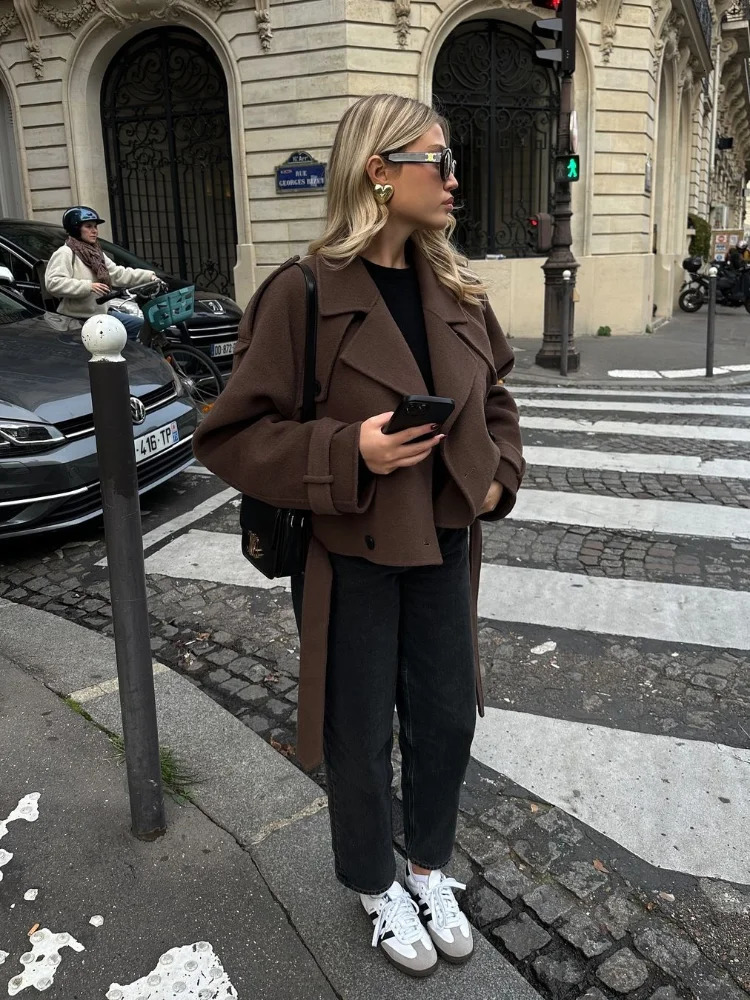 Double Breasted Long Sleeved Lapel Womens Woolen Coats Casual Solid Color Pocket Short Jacket Lady Commuting Autumn Streetwears 241218