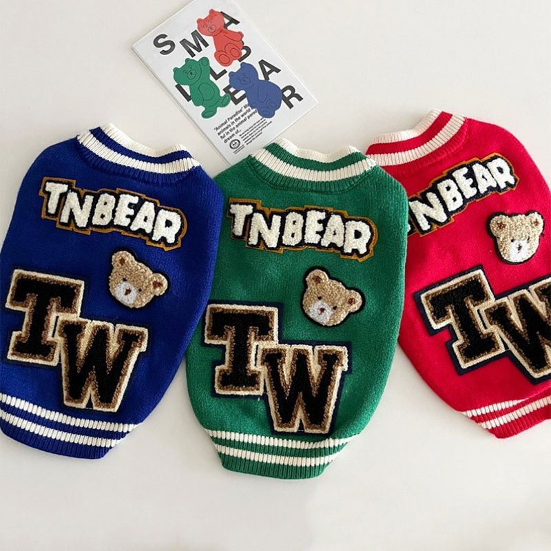 Autumn and winter casual baseball clothes, dog knitted cardigans, autumn warm pet sweaters, small and medium-sized dog and cat clothes