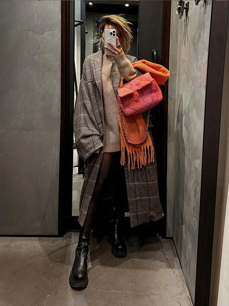 Vintage Long Sleeve Plaid Print Woolen Coat Women Oversized Buttons Lapel Overcoat Winter Lady High Streetwear 241217