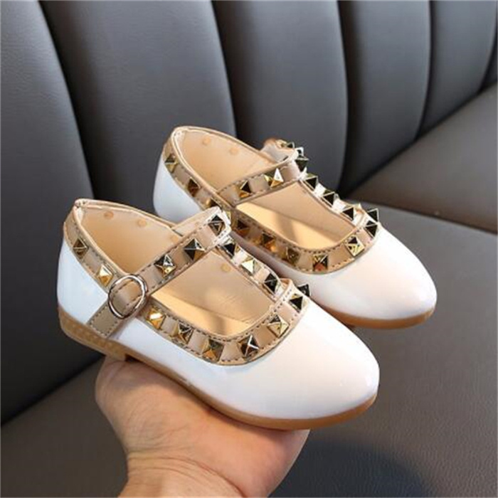 Girls shoes spring new fashion kids shoes princess rivet Square Toe Roman shoes childrens Flat shoes toddler baby patent leather dress shoe