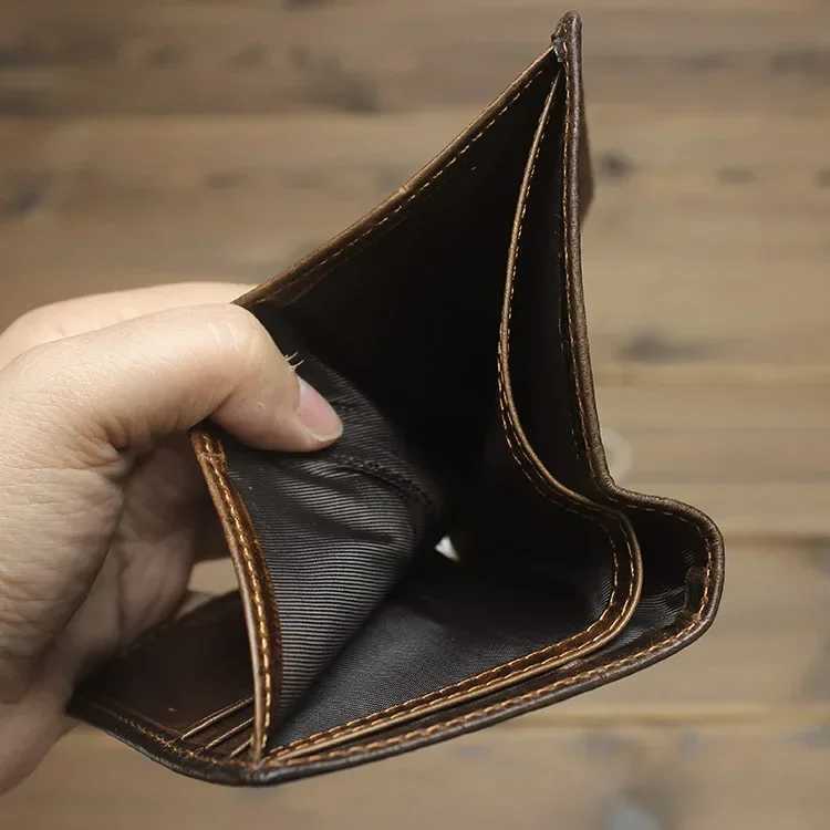 Hot Sale Crocodile pattern mens leather wallet clutch and wallet mens small double fold wallet clip wallet Z241219