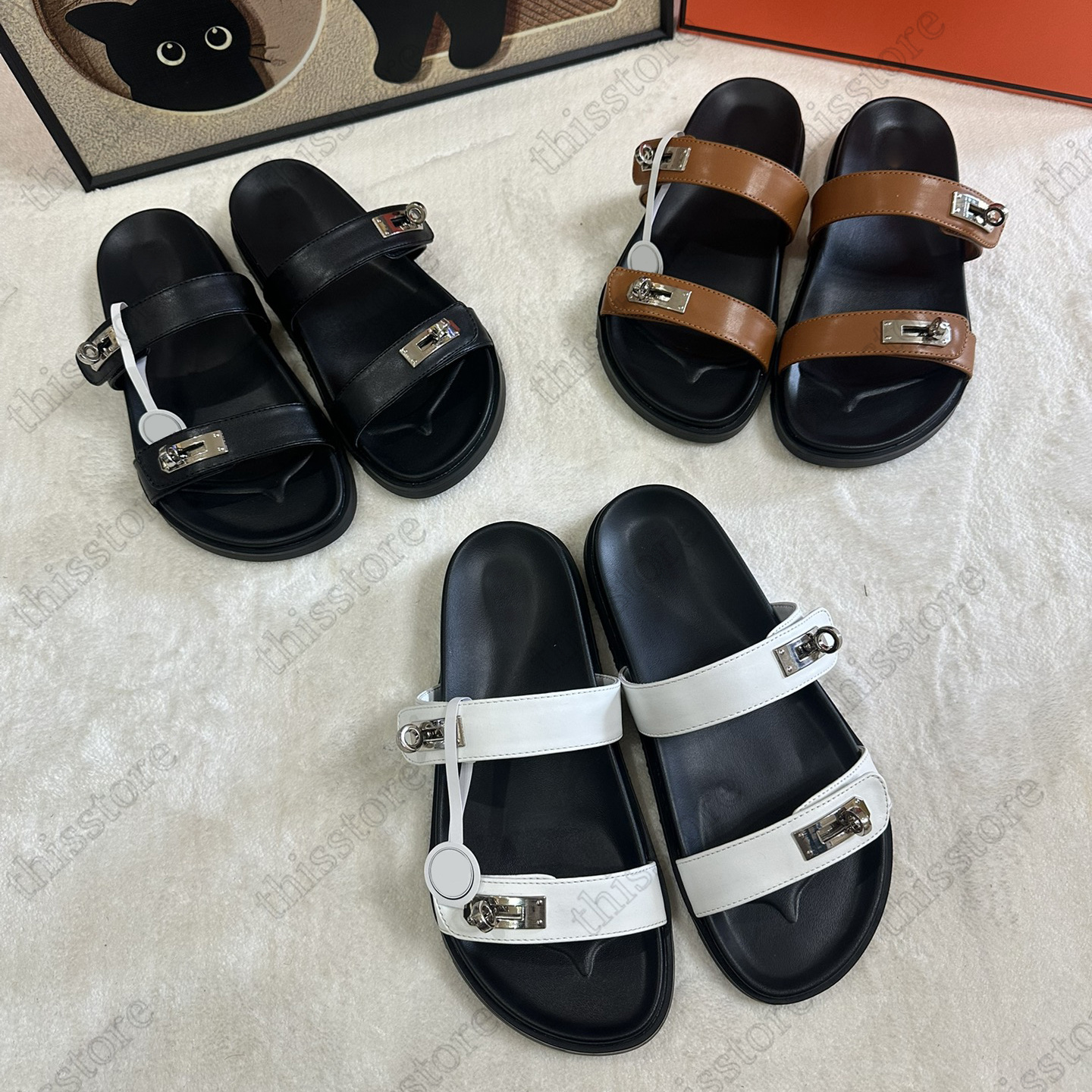 Designer slippers for Women luxury summer casual slippers fashionable classic Women sandals leather home beach slippers