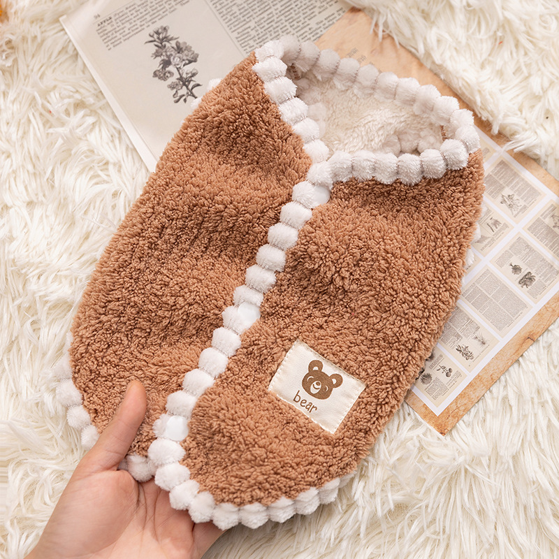 Autumn and winter dog clothes, small and medium-sized dogs, two legged clothes, pet clothes HS50