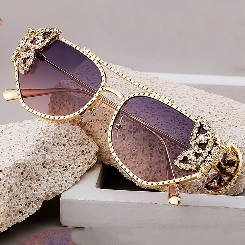 Sexy Sunglasses Cat Eye Butterfly Diamond Rhinestones Women Y2K Luxury Fashion Retro UV400 Vintage Brand Glasses Designer Metal Small Party for Weddin