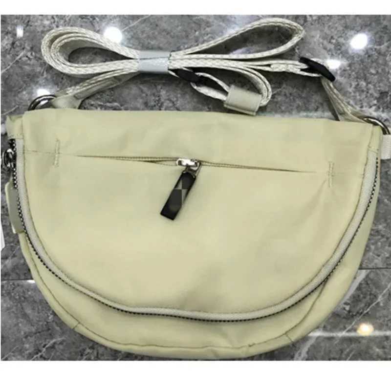 Girls leisure fitness Oldable Nyl waist bag new wallet and handbag Wens Crossbody Bag luxury designer yoga outdoor sports Y241219