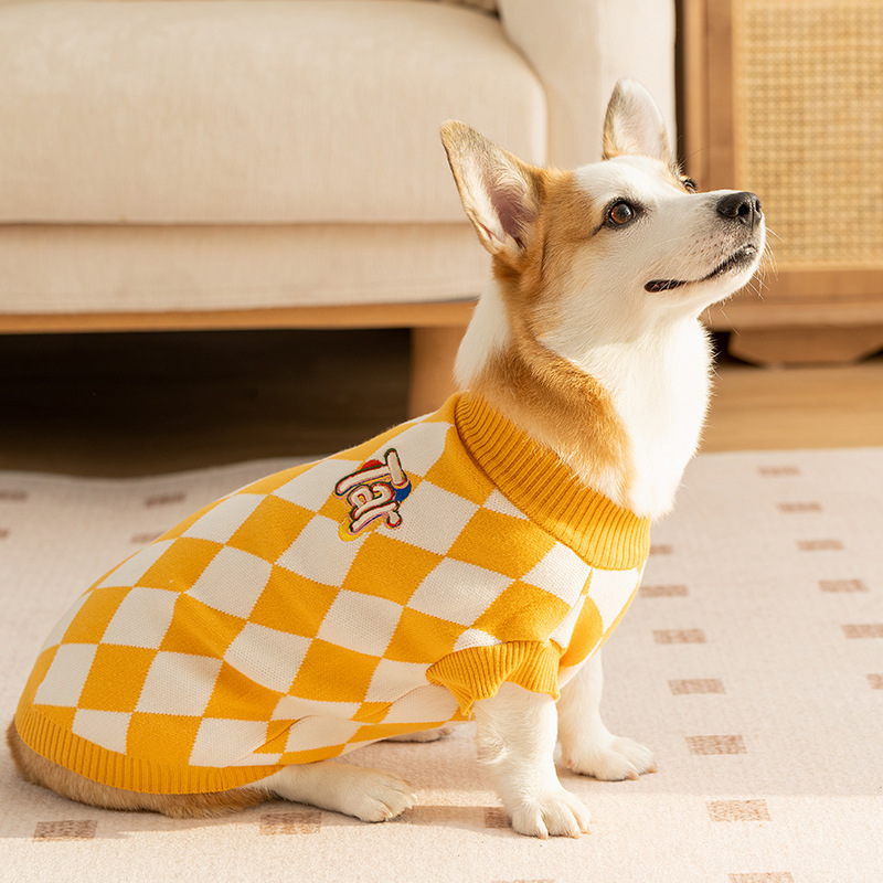 Autumn and winter checkerboard patch sweater two-piece middle and small dog clothes thickened warm pet clothes HS32
