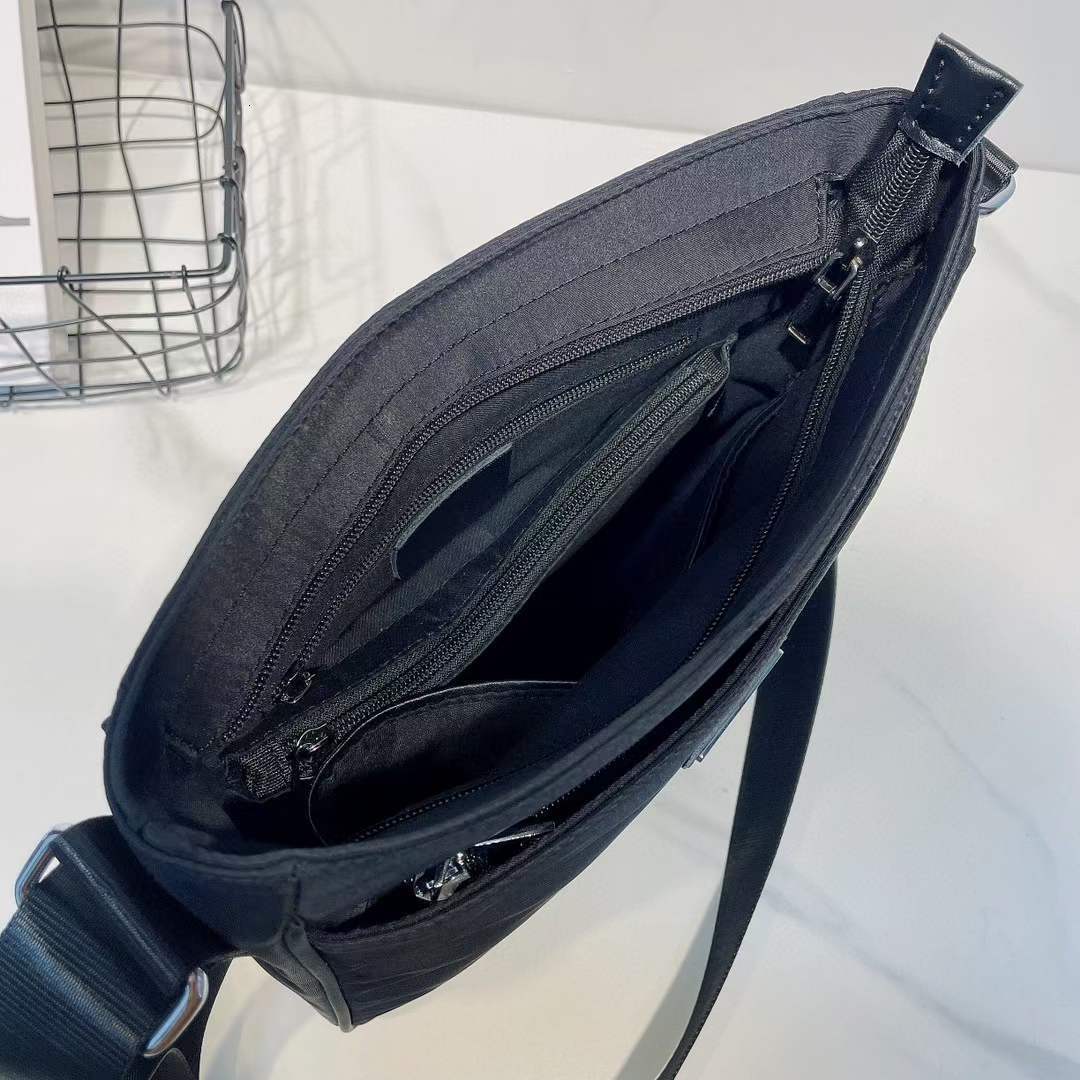 New 2024 Waterproof Oxford Cloth Casual Crossbody Shoulder Fashion Men's Commuting Bag