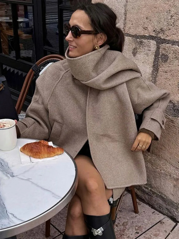 With Scarf Woolen Short Coat Single Breasted Round Neck Autumn Winter Loose Mid-Length French Knitwear Cloak Coat Women Overcoat 241218