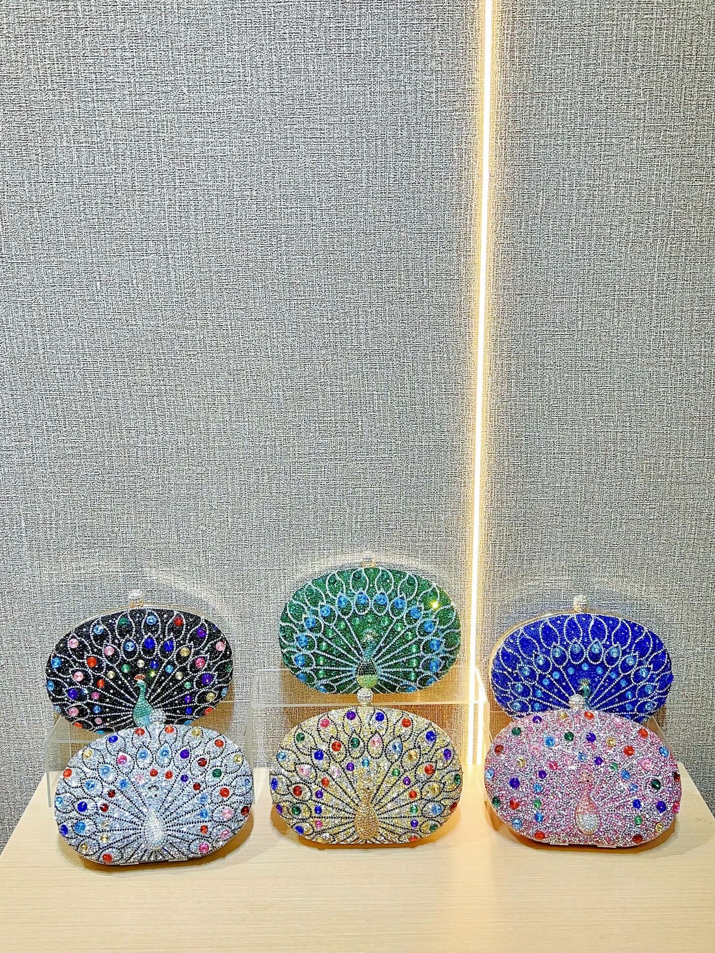 Women Mini Cupcake Formal Evening and New Clutches Metal Minaudiere For Wedding Pary Purse Shoulder Bags Clutch