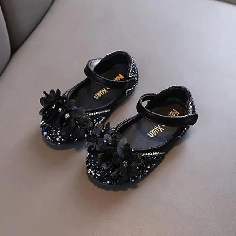 Girls Rhinestone Shoes Childrens Princess Shoes Soft Flower Kids Pearl Party Performance Shoes Sequin Show J192 241219