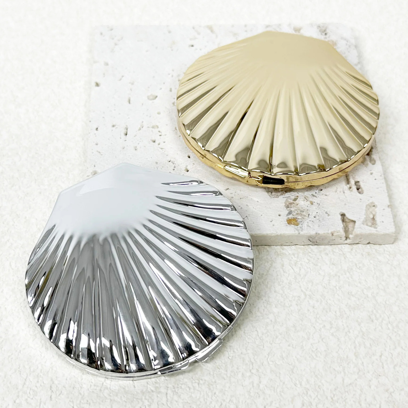 Shell shaped double-sided makeup mirror silver and gold shell mirror 1X/2X folding hand mirror 241211