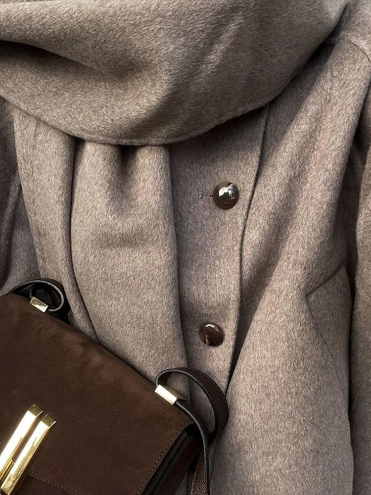 With Scarf Woolen Short Coat Single Breasted Round Neck Autumn Winter Loose Mid-Length French Knitwear Cloak Coat Women Overcoat 241218