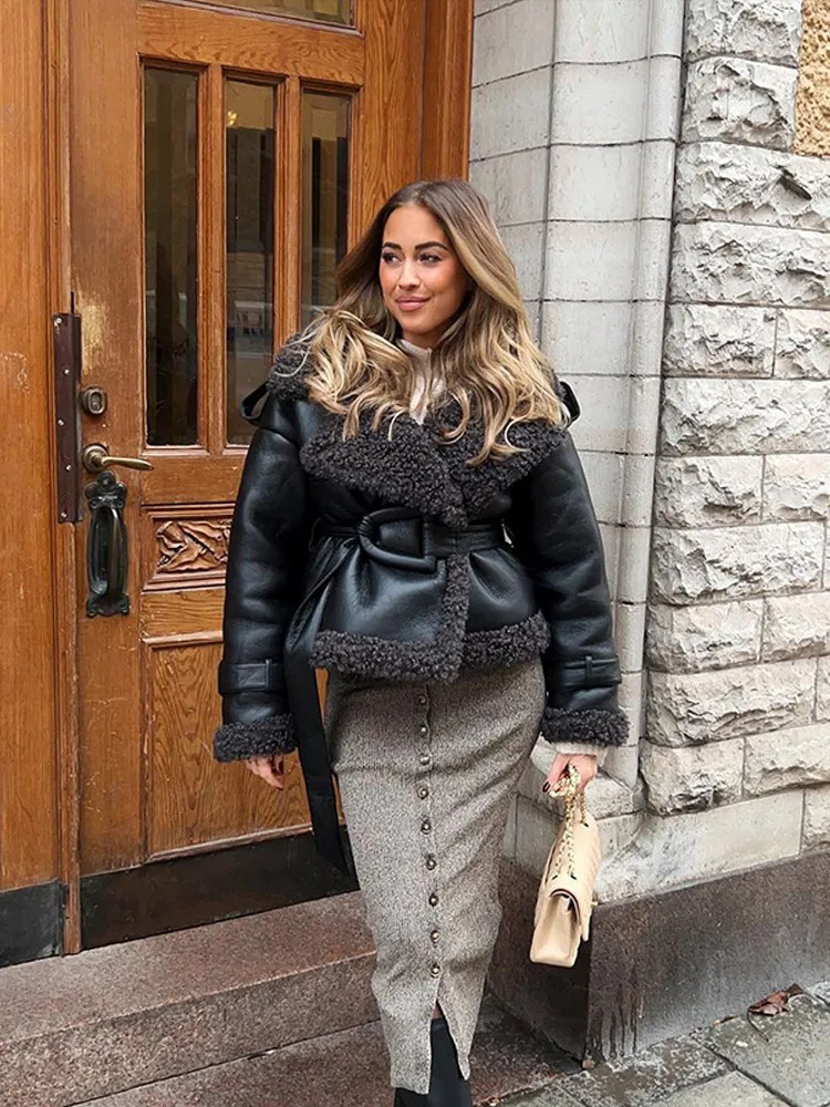 Women Fashion Lamb Wool Plush Splicing Short Coat Female Lapel Long Sleeve Pocket Thick Jacket Fall Winter Lady Warm Streetwear 241219