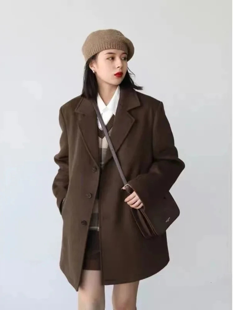 Womens small coat laminated cotton highend Hepburn style premium womens gentle wool