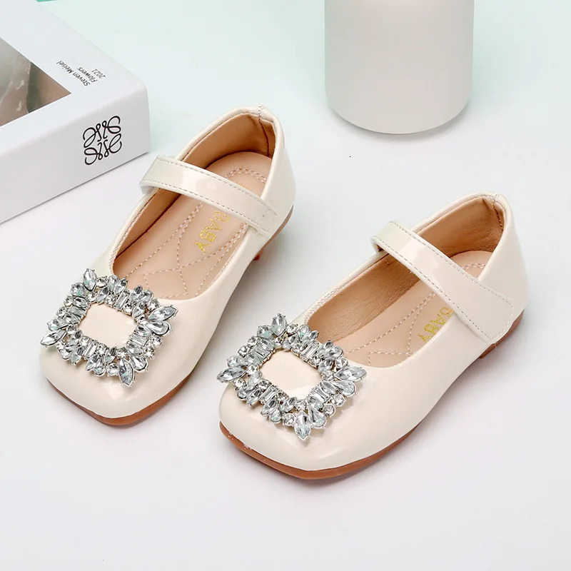 Spring Autumn Kids Shoes for Girl Leather Shoes Fashion Rhinestone Flat Heels Infant Girls Party Shoes Red Black 241219