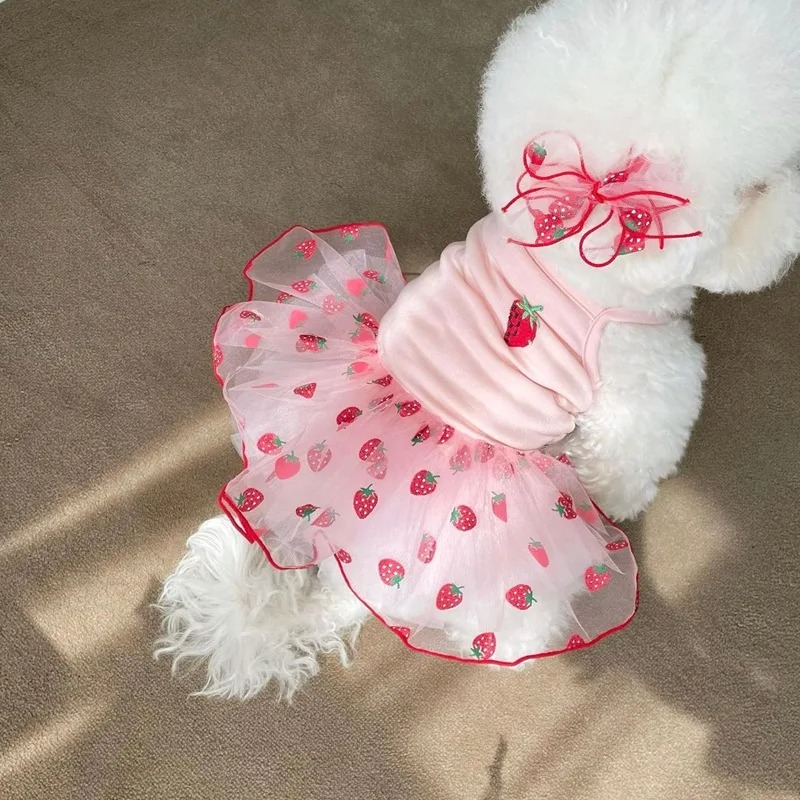 Puppy Princess Dresses Dog Cute Dress Strawberry Pattern Skirt Chihuahua Yorkie Sweet Skirts Summer Pet Clothes