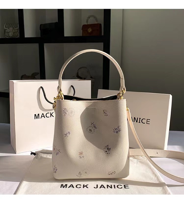 Women's Handbag Designer High-quality Textured Leather Bag Embroidered Round Bucket Shoulder Bag Crossbody Bag Women's Wallet Women's C