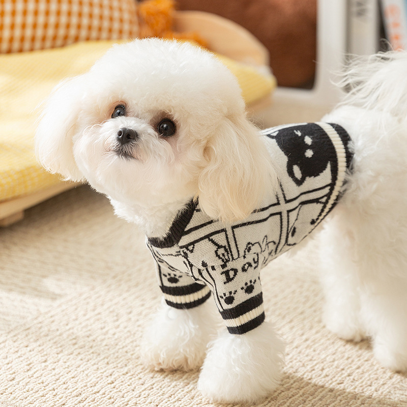 Dog clothes autumn and winter, simple style jacquard knitted sweater, Teddy thicker warm and cozy pet clothes
