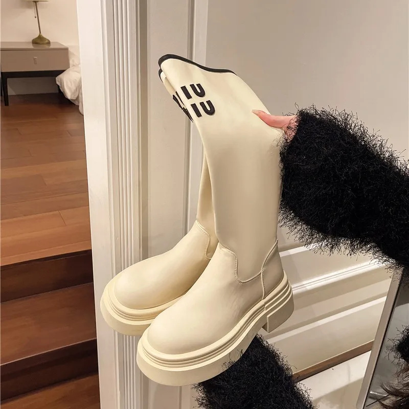 New women's leather thick sole knee high stretch 2025 autumn and winter new designer letter height motorcycle boots trendy motorcycle shoes