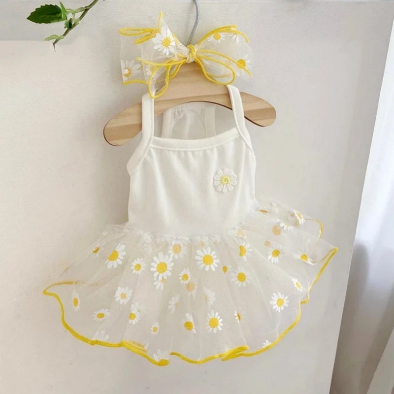 Puppy Princess Dresses Dog Cute Dress Strawberry Pattern Skirt Chihuahua Yorkie Sweet Skirts Summer Pet Clothes