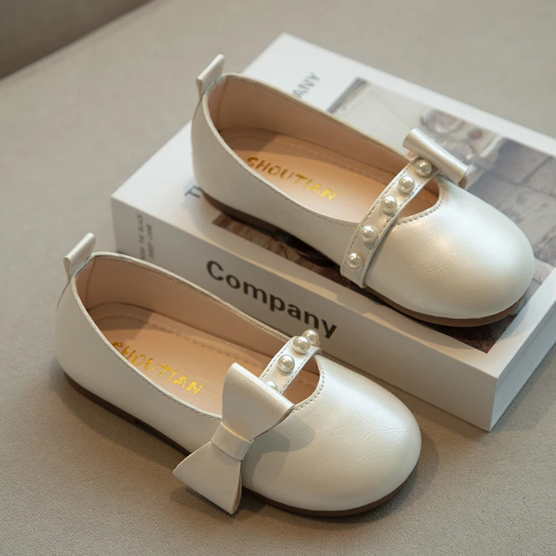 Children Performance Dance Shoes Solid Color Girls Flat Shoes with Simple Pearl Bow Kids Princess Leather Shoes Sweet 241220